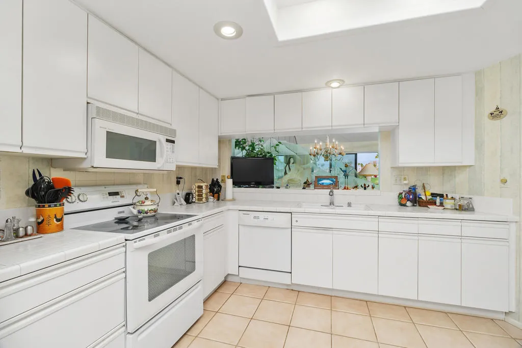 76080 Palm Valley Drive, Palm Desert, California 92211 home-pic-11